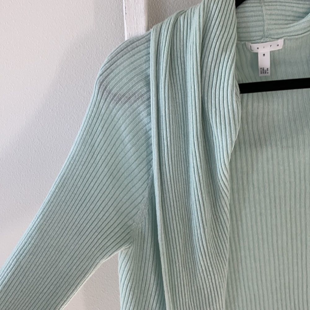Leith Light Green Ribbed Cardigan - Picture 3 of 11